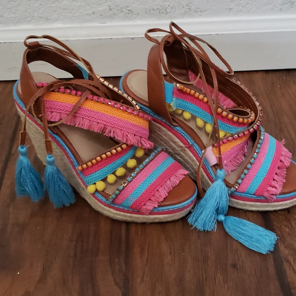 Women's shoes